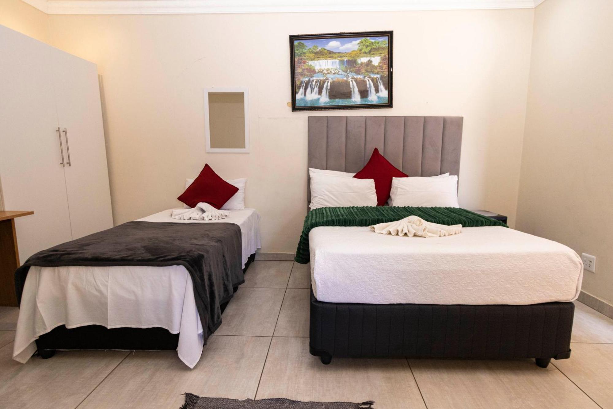 Mandulia Guest House 内尔斯普雷特 外观 照片