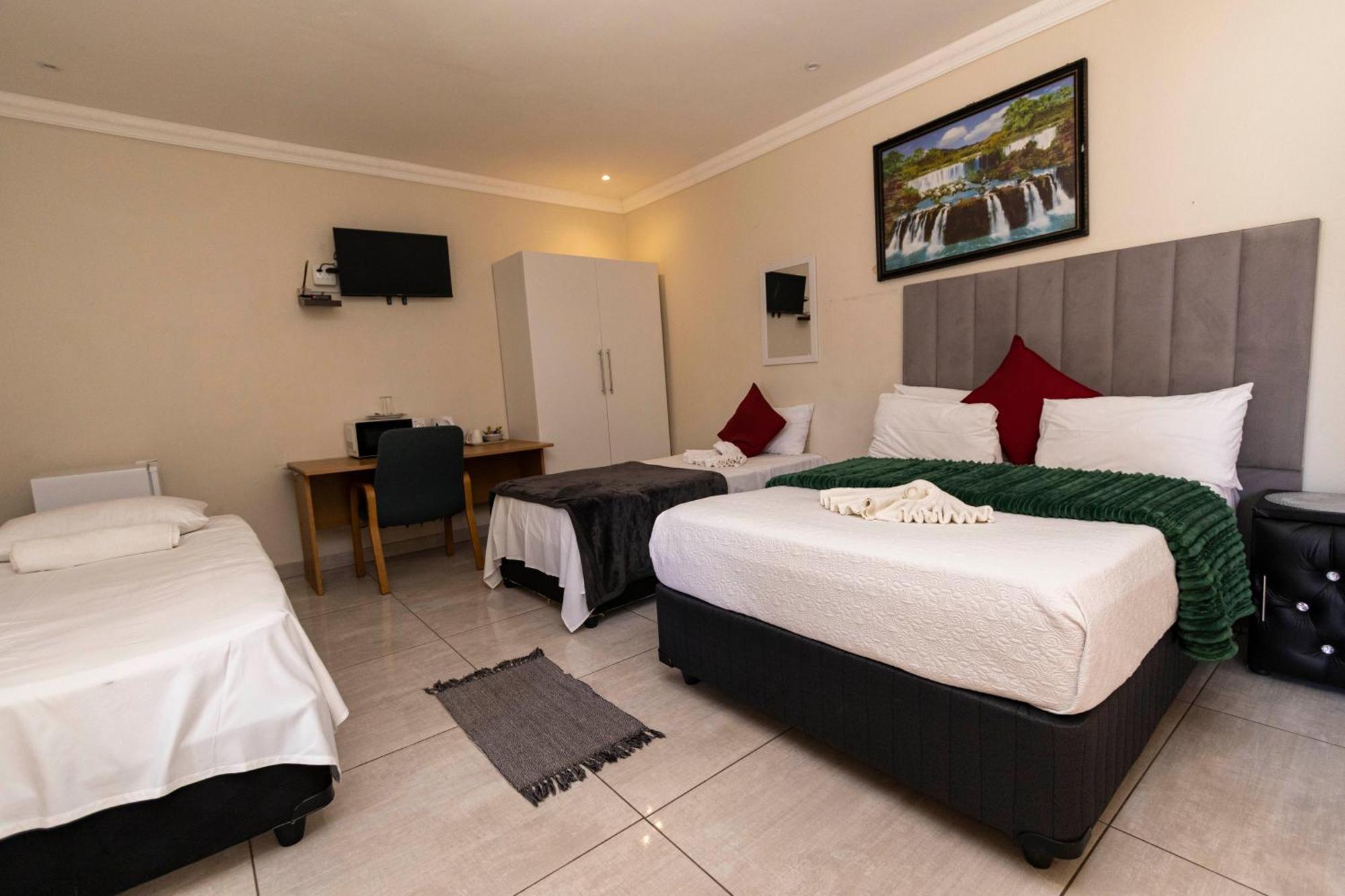 Mandulia Guest House 内尔斯普雷特 外观 照片