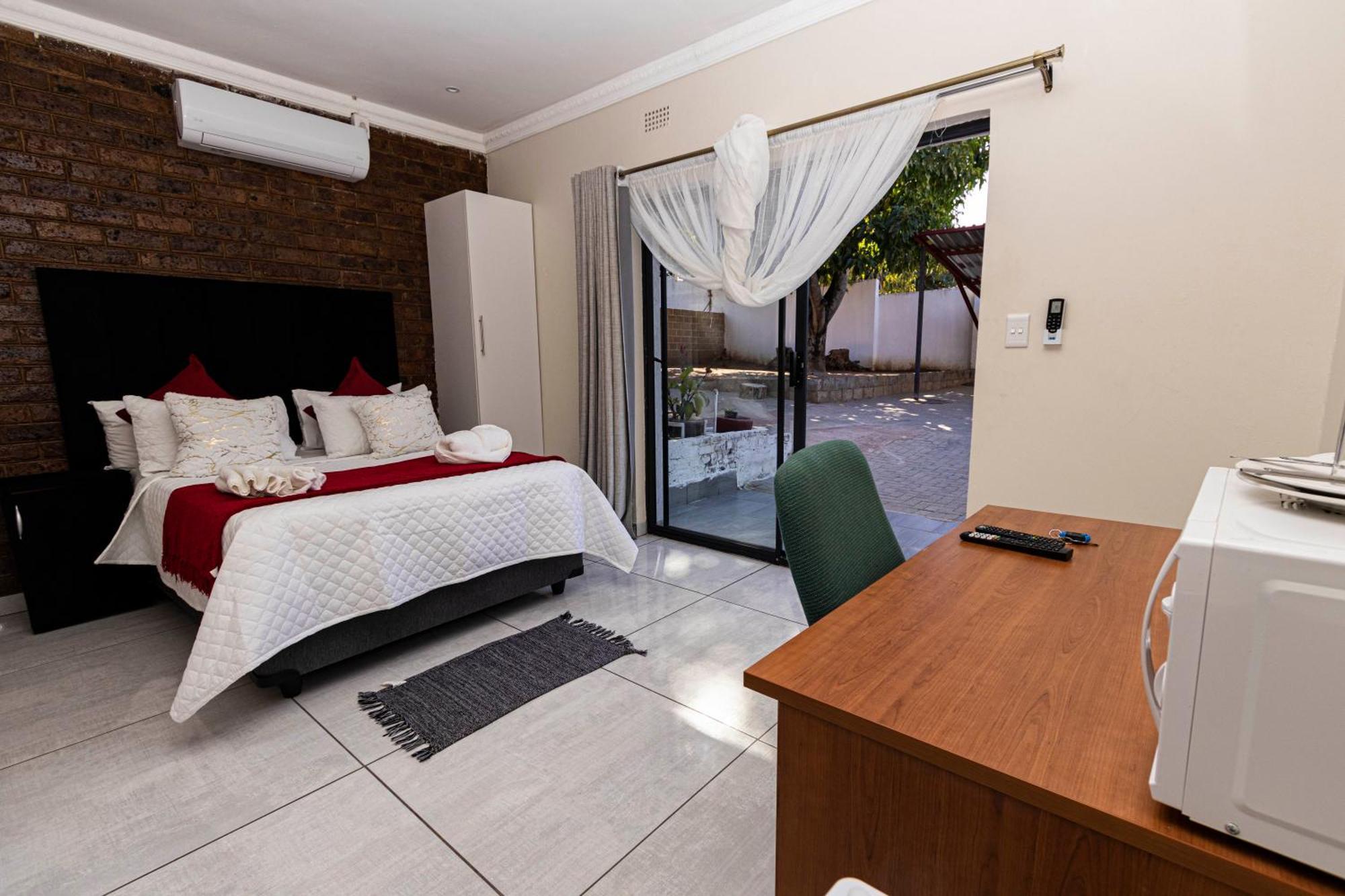 Mandulia Guest House 内尔斯普雷特 外观 照片